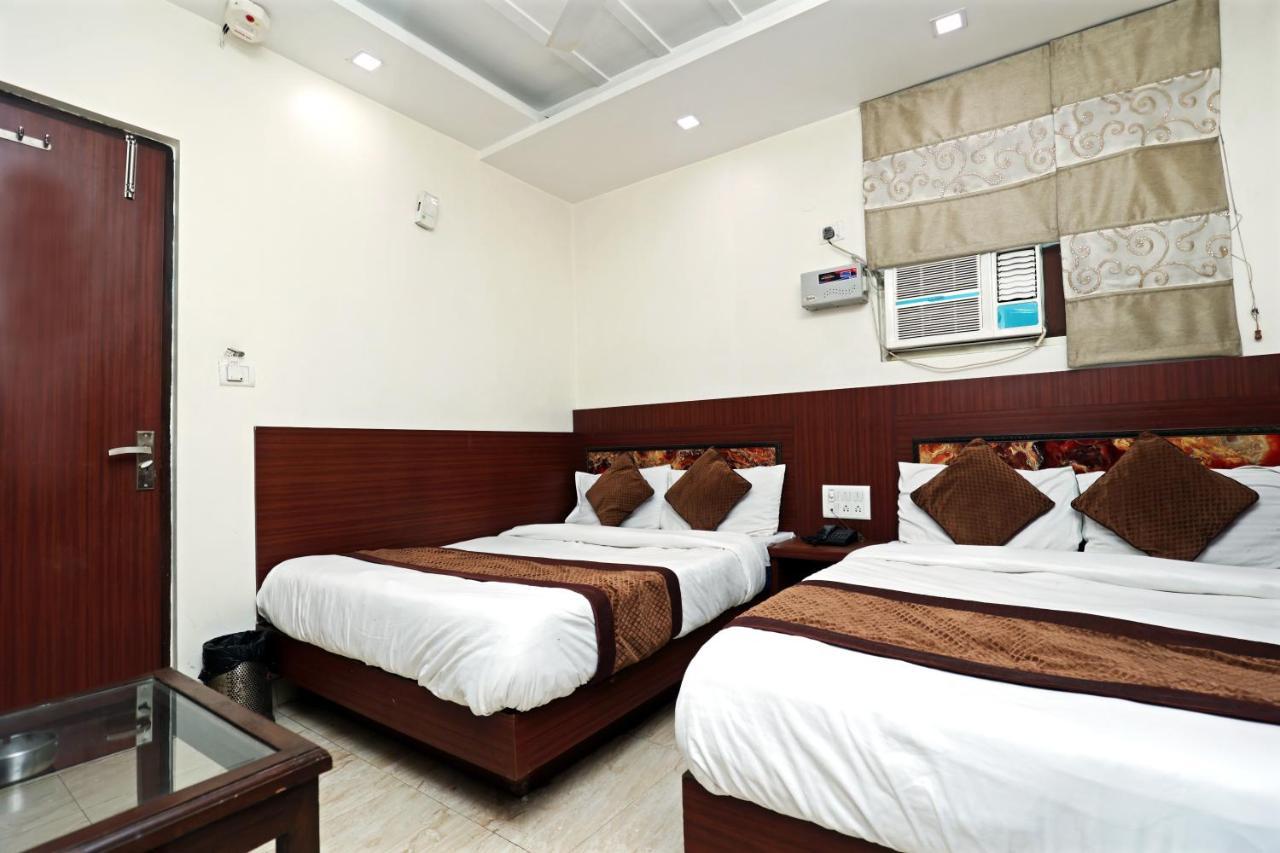 Hotel Toto International Dx Ню Делхи Екстериор снимка